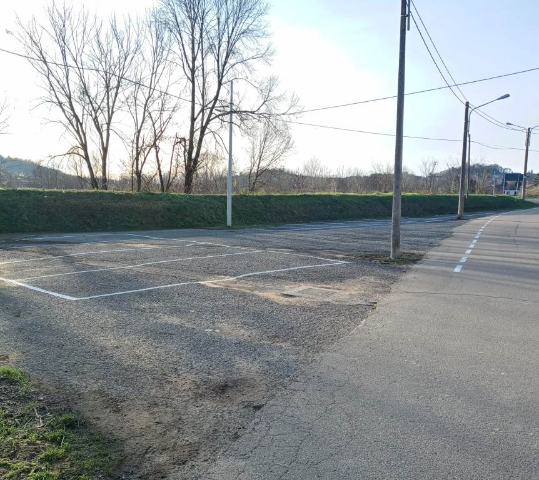 Parking | Castelnuovo Belbo (piazza Delponte)