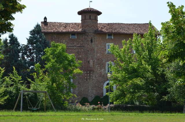 Castle of Counts Riccio di Dusino