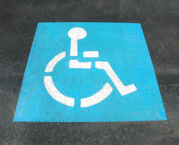Parcheggio disabili | Agliano Terme (via Alle Fonti)