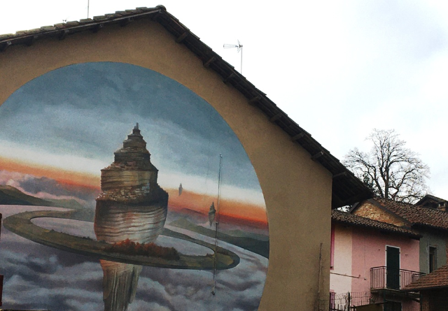 Vesod raddoppia: dopo il murale di Monale riprende i pennelli a Castellero    