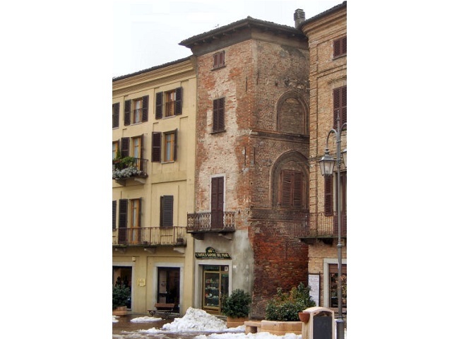 Casa dei Marchesi di Monferrato o Palazzo Paleologo