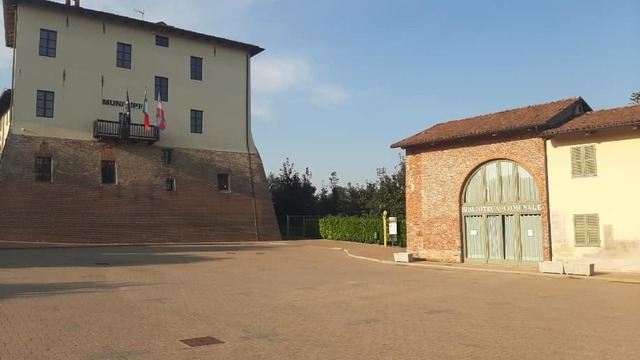 Biblioteca_comunale_di_Ferrere_3