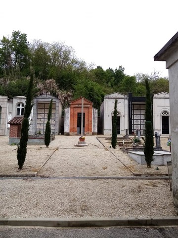 Cimitero di Frazione San Pietro