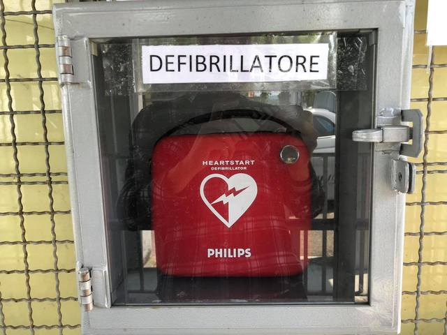 Defibrillatore - Calamandrana