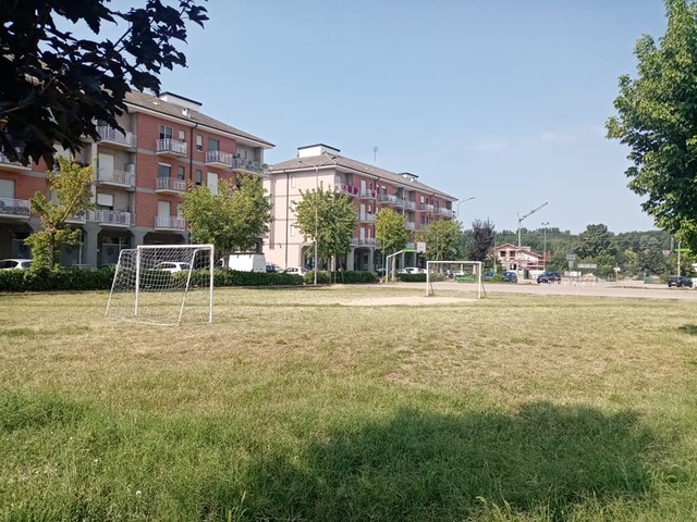 Campo da calcio | San Damiano d'Asti (piazza IV Novembre)