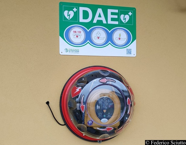 Maranzana è cardio protetto: nuovo defibrillatore al centro polifunzionale del paese