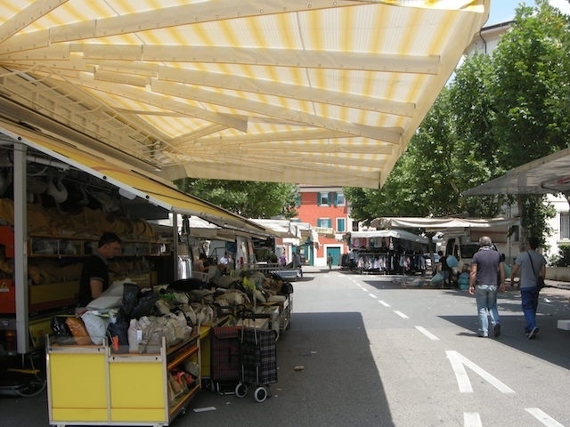 Piemonte, commercio ambulante: ripristinato il rinnovo tacito delle concessioni
